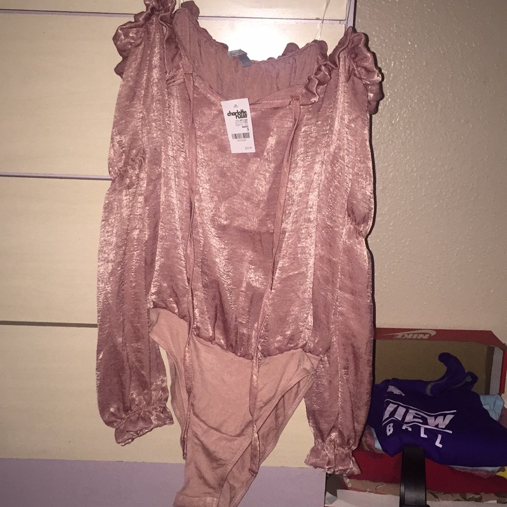 Long Sleeve Off the shoulders